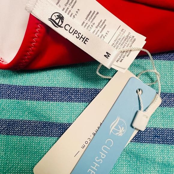 CupShe Colorblocked V-Neck One Piece Swimsuit - Picture 7 of 7